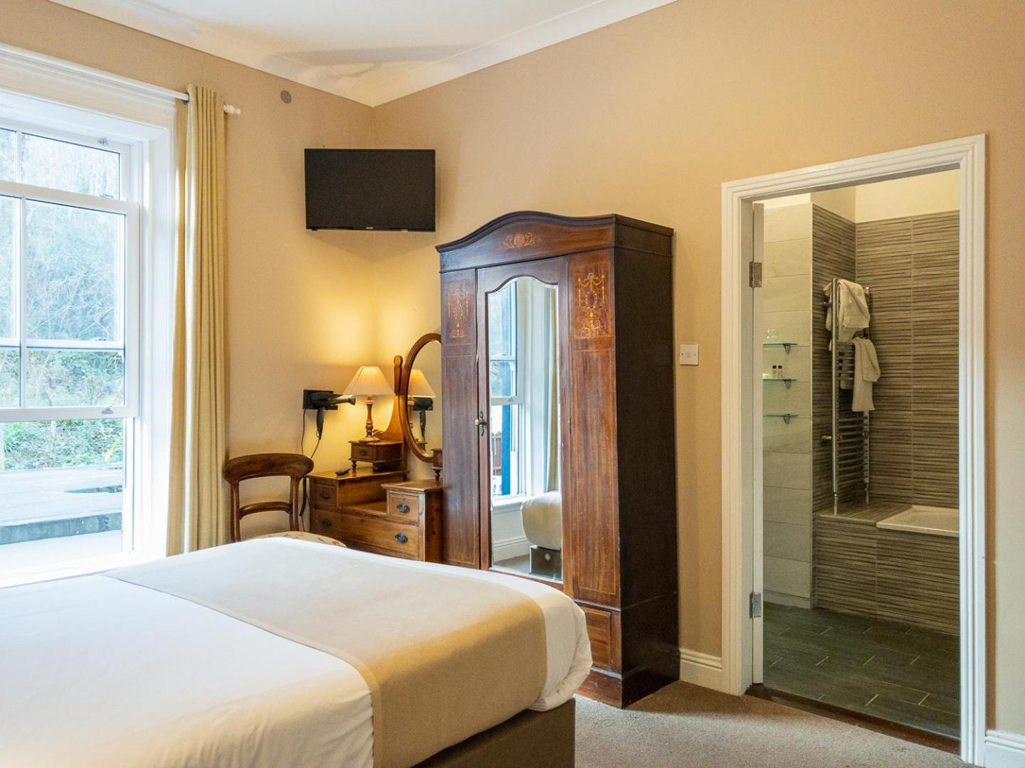 Hotel Leenane Leenaun